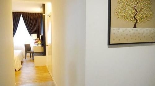 Hotel Cairnhill 3*